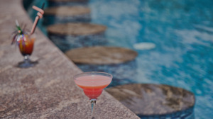 MG HOTEL | OUTSIDE POOL